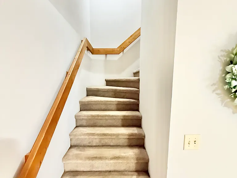 105 Mountain View Dr #A — Photo 6