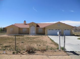 15490 Wanaque Rd, Apple Valley, CA 92307