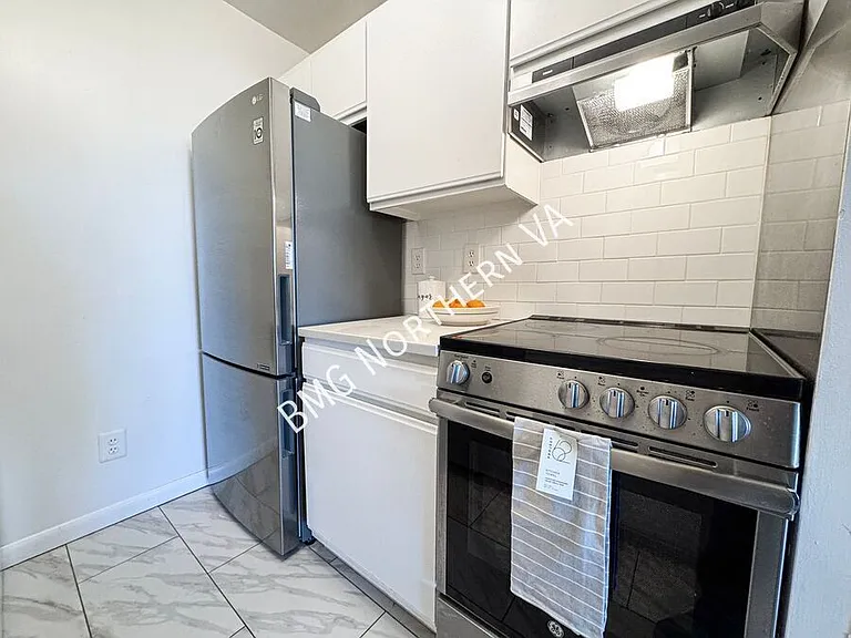 3217 Wisconsin Ave NW #3A — Photo 8