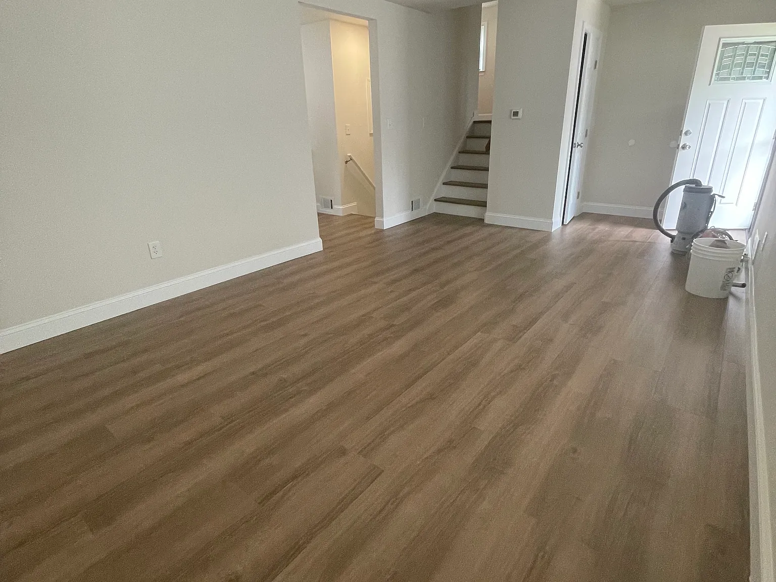 3 bed, 1327 sqft, $3,750 — Photo 4