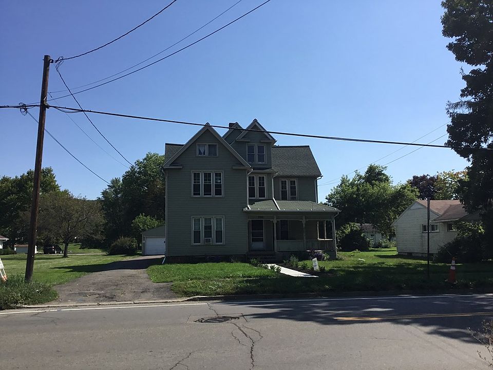 2nd image of 296 Park Ave