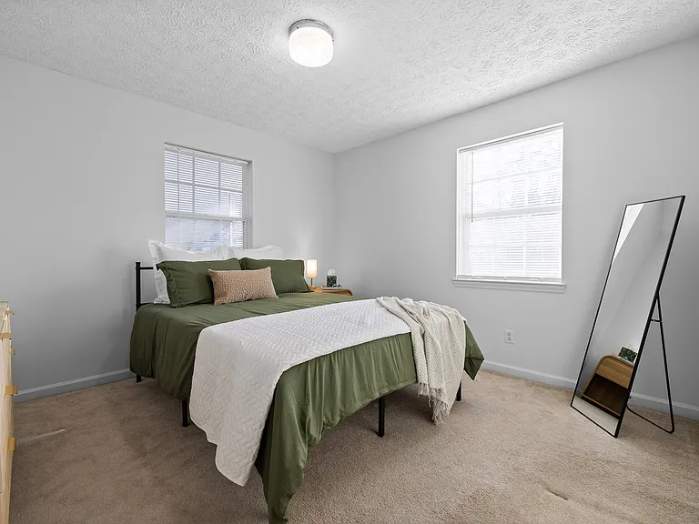 800 Poindexter Ave — Photo 18