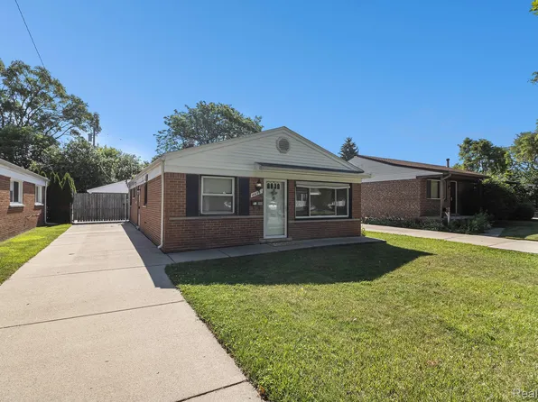 8476 Robindale Ave, Dearborn Heights, MI 48127