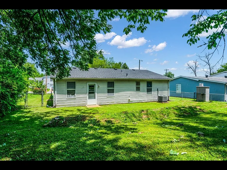 224 Warrior Rd — Photo 2