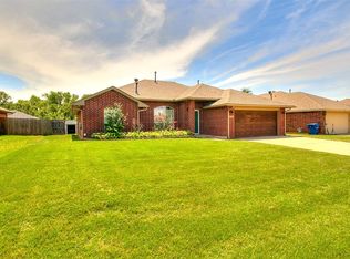 406 Woodbriar, Noble, OK 73068