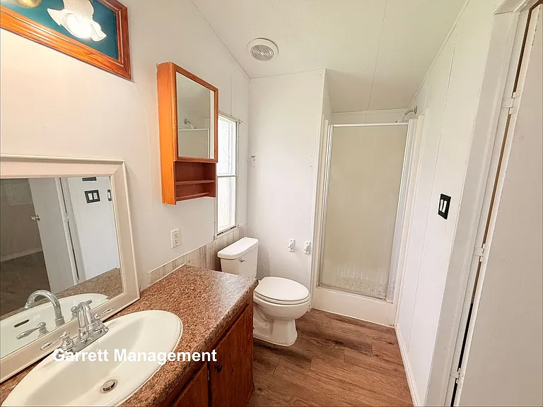 916 Iroquois Dr — Photo 12