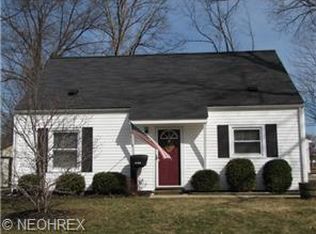 2165 Suncrest Dr, Cuyahoga Falls, OH 44221