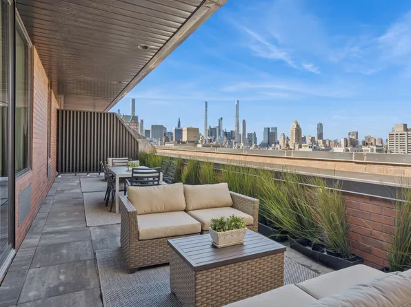 1441 Third Avenue image 8 of 8