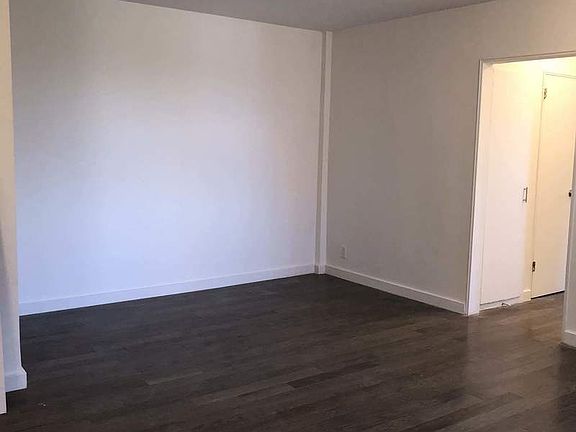 4th image of 3305 Foster Ave APT 5A