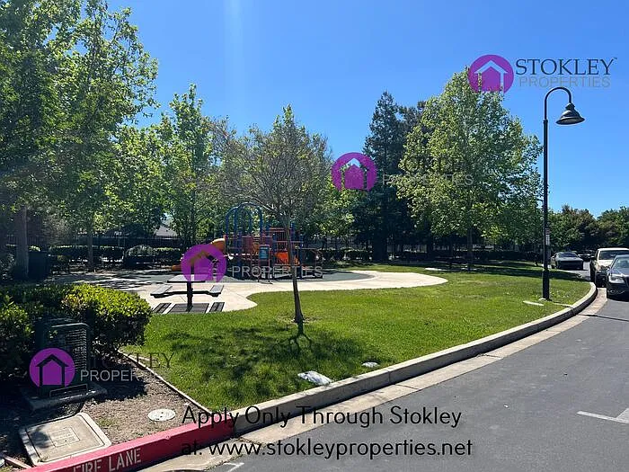 1 Addison Ct — Photo 41