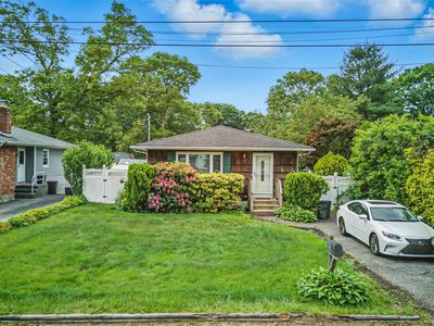 70 Pennwood Drive, Mastic Beach, NY, 11951
