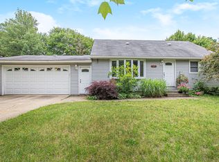 15275 Pine St, Grand Haven, MI 49417