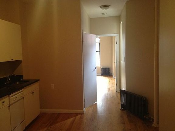 3rd image of 340 E 120th St APT 2