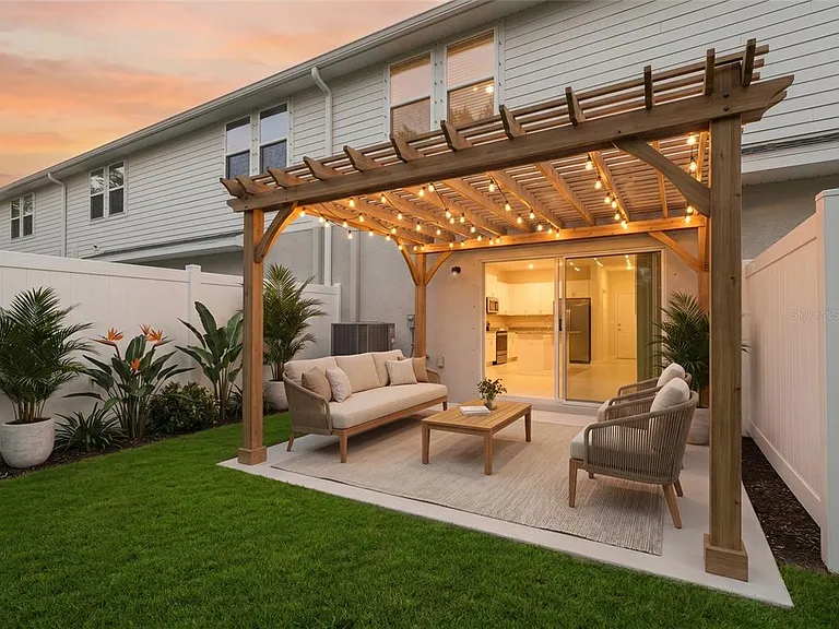 15196 Cuzcorro Ct — Photo 13