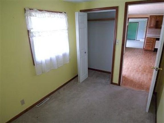 4th image of 10569 Connecticut St