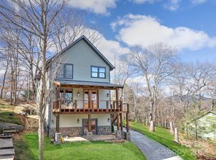 154 Aldersgate Rd, Waynesville, NC 28786