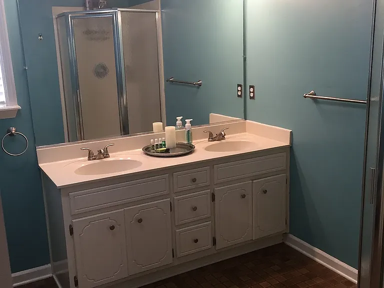 421 Santa Anna Trl — Photo 2