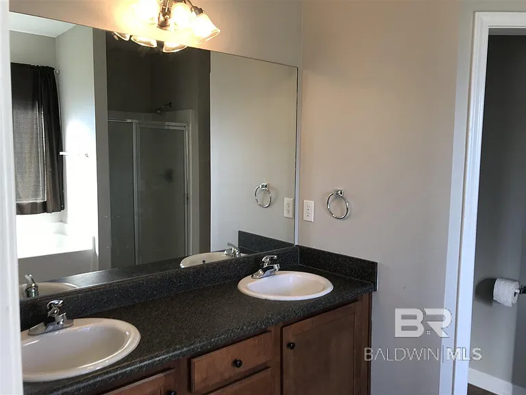 24015 Limerick Ln — Photo 7