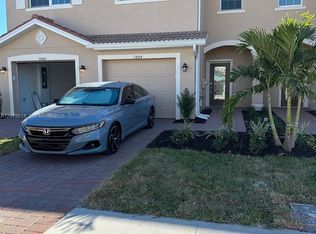 2884 Citrus St, Naples, FL 34120