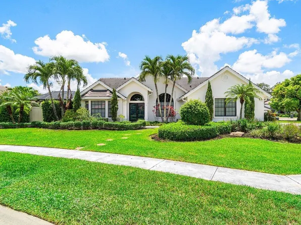 2470 Sandstone Ct, Wellington, FL 33414
