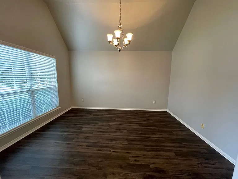 11725 S Vine St W — Photo 3