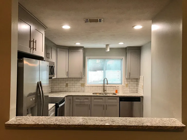 4970 Turtle Smt NE — Photo 4