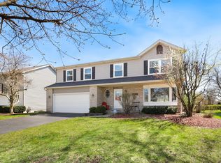 1417 W Briarcliff Rd, Bolingbrook, IL 60490