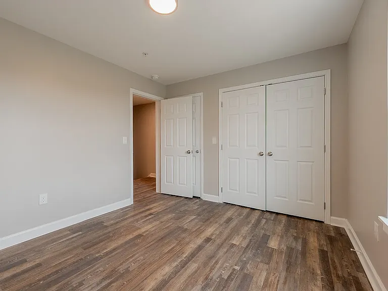 755 Fairview Rd #G — Photo 4
