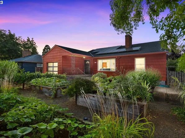 2107 N Saratoga St, Portland, OR 97217