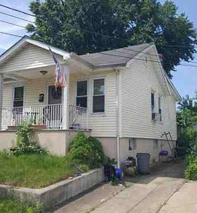 2nd image of 85 Pompton Ave