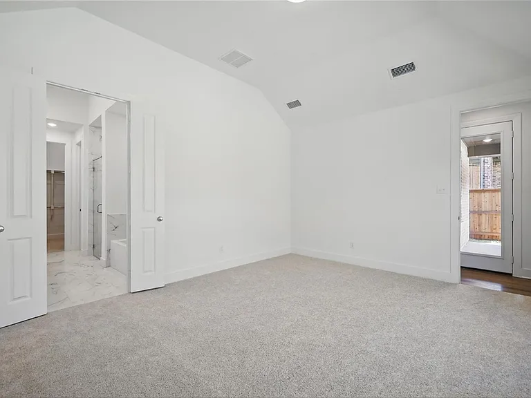 5060 Westhaven Cir — Photo 16