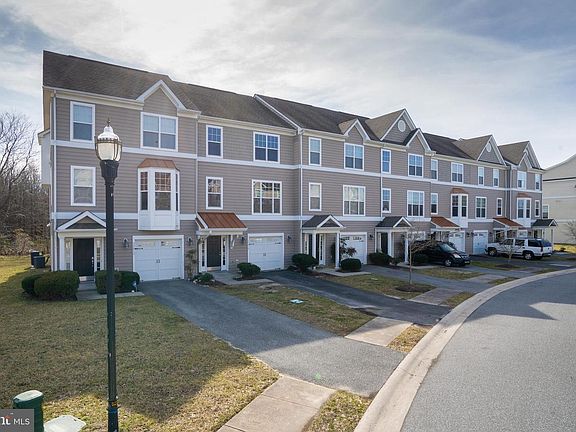 2nd image of 33810 Connecticut Ave #38