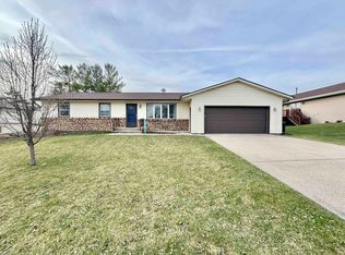 409 E 12th St, Pecatonica, IL 61063