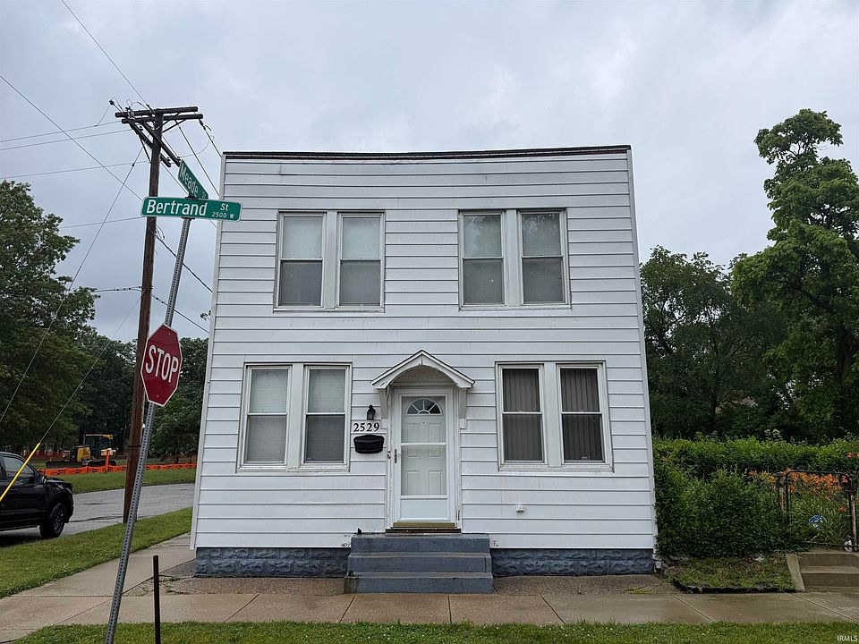 1st image of 2529 Bertrand St