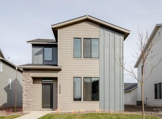 4290 N Camp Creek Ave, Meridian, ID 83646