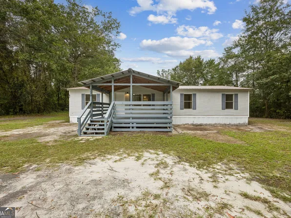 720 Palmhurst Dr, Folkston, GA 31537