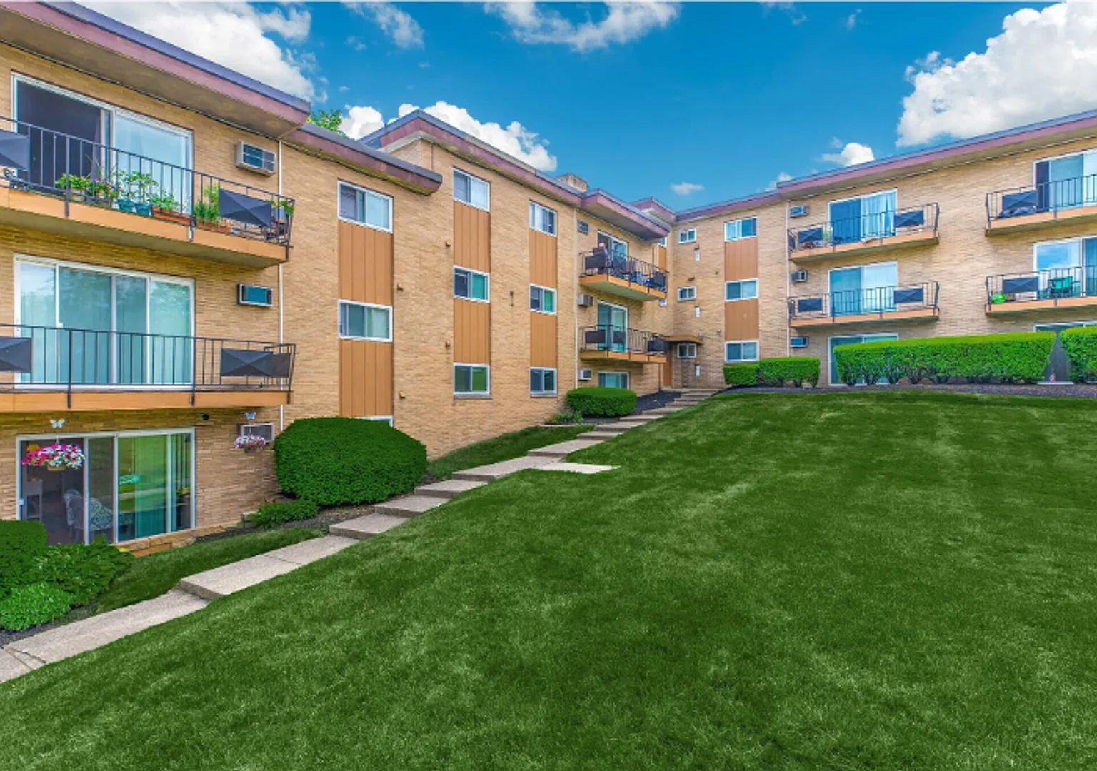 A FRESH START AT PARK HOUSE APARTMENTS! — Photo 1