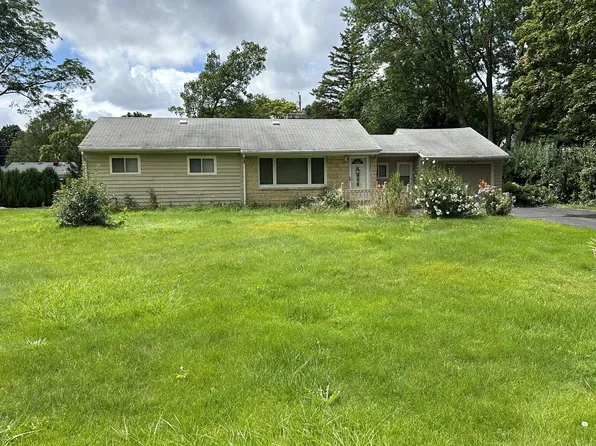405 Lynnwood LANE, Brookfield, WI 53005