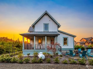 54 Cedar Run Loop, Pacific Beach, WA 98571