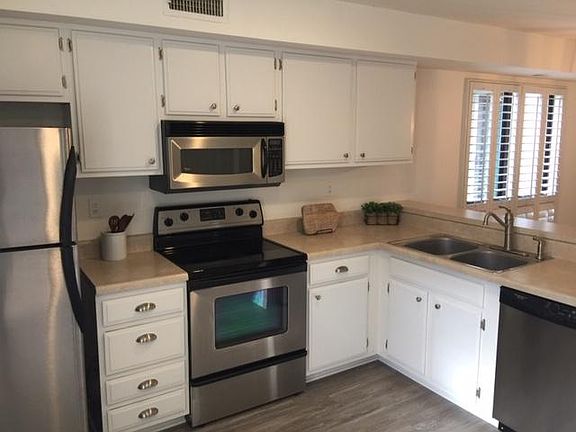 3rd image of 2952 Woodbridge Crossing Dr #2952