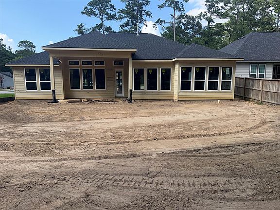 2nd image of 14209 Jamaica Cir