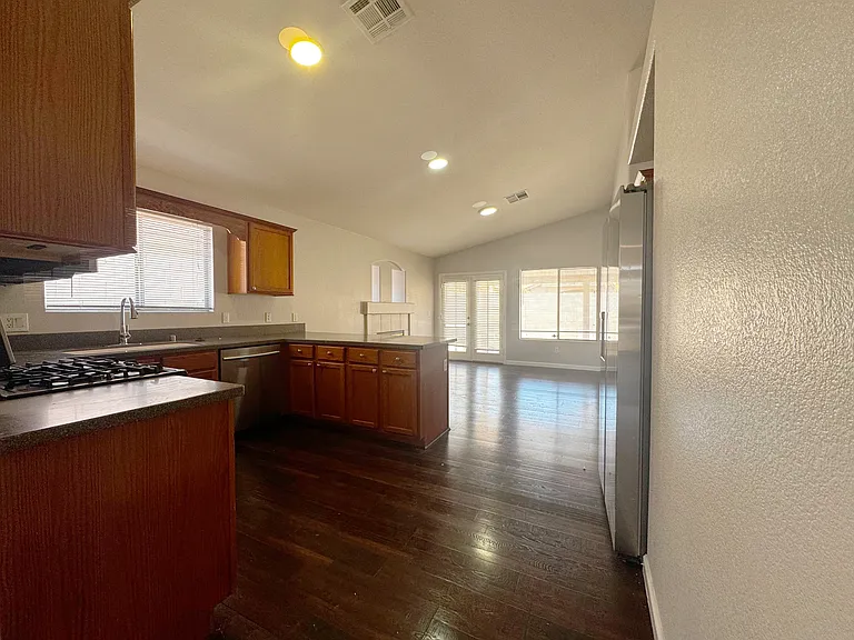 9358 W Snow Flower Ave — Photo 4