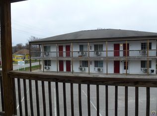 905-909 N East St, Emporia, KS 66801