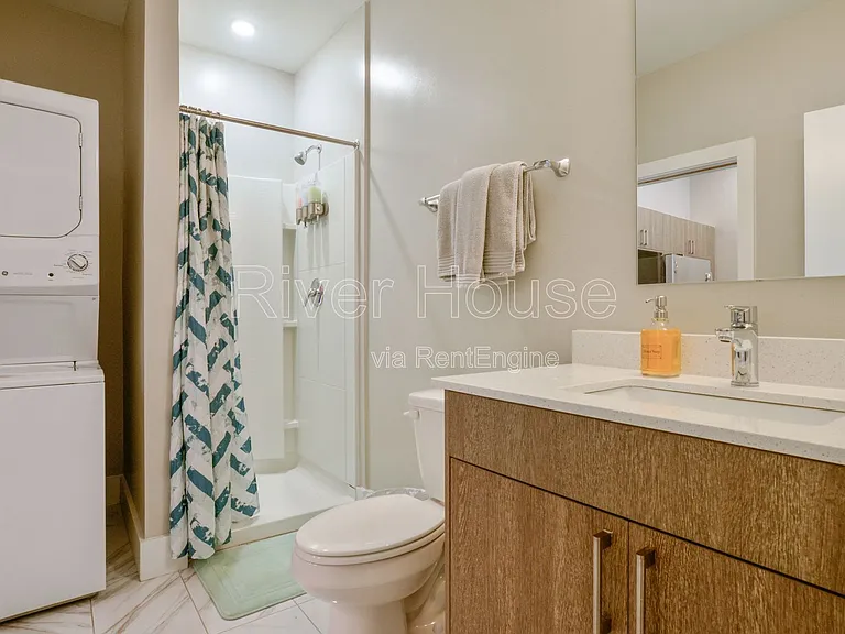 102 River House Pl #1H — Photo 9