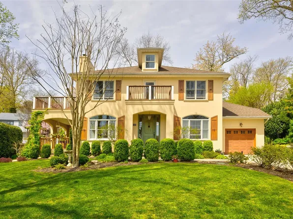 12 Tudor Drive, Northport, NY 11768