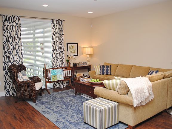3rd image of 17090 Saint Anne Ln