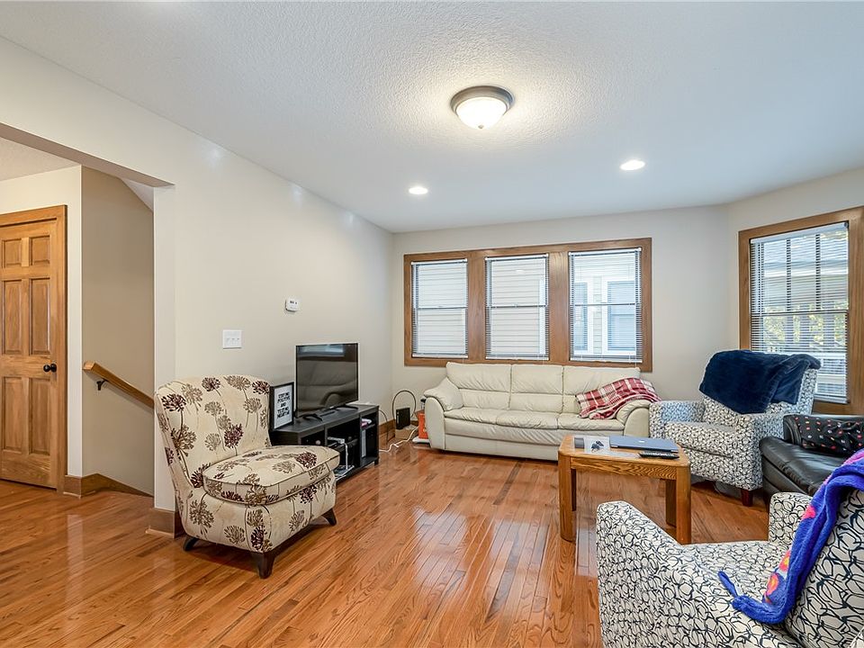 3130 Kingman Blvd, Des Moines, IA 50311 Zillow