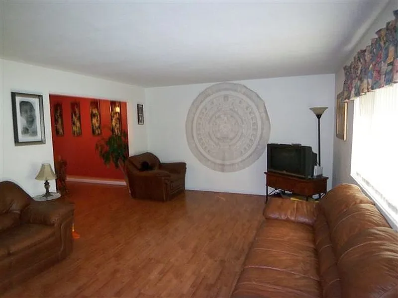 Thumbnail 12