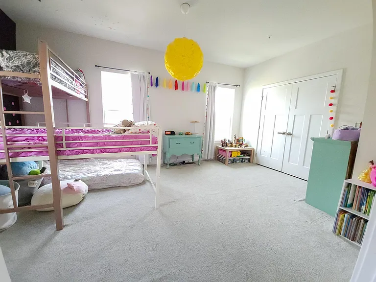 719 Sky Bridge Dr — Photo 18