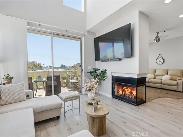 10790 Rose Ave, Los Angeles, CA 90034